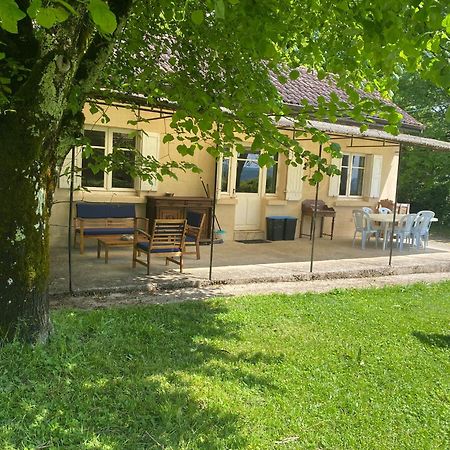 Maison dans écrin de verdure en Périgord noir Saint-Cyprien  Exterior foto