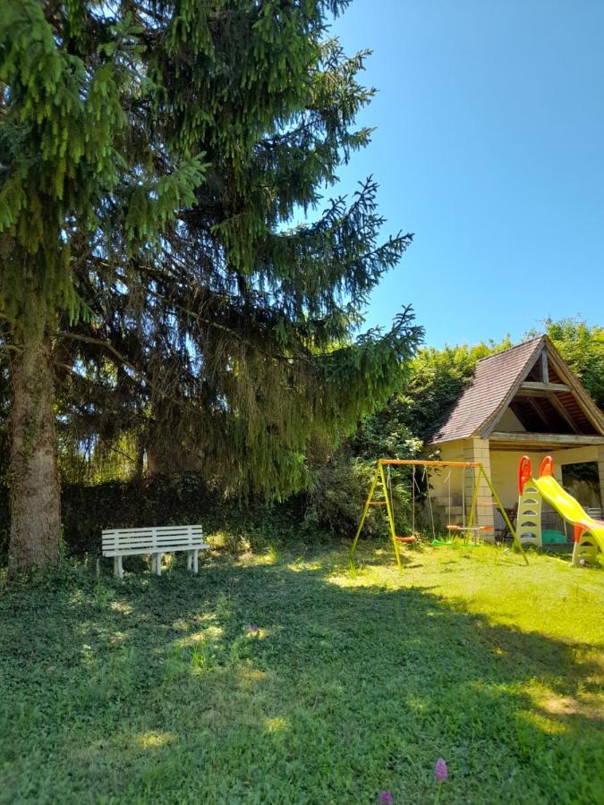 Maison dans écrin de verdure en Périgord noir Saint-Cyprien  Exterior foto